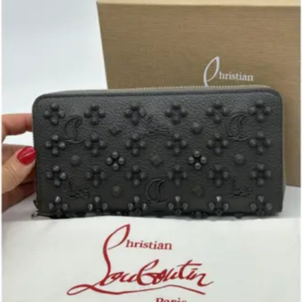 Christian Louboutin Panettone Spiked Wallet in Dark Grey - NWT - Picture 11 of 11